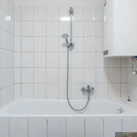 Apartment Charmantes In - Zentral Und Komfortabel